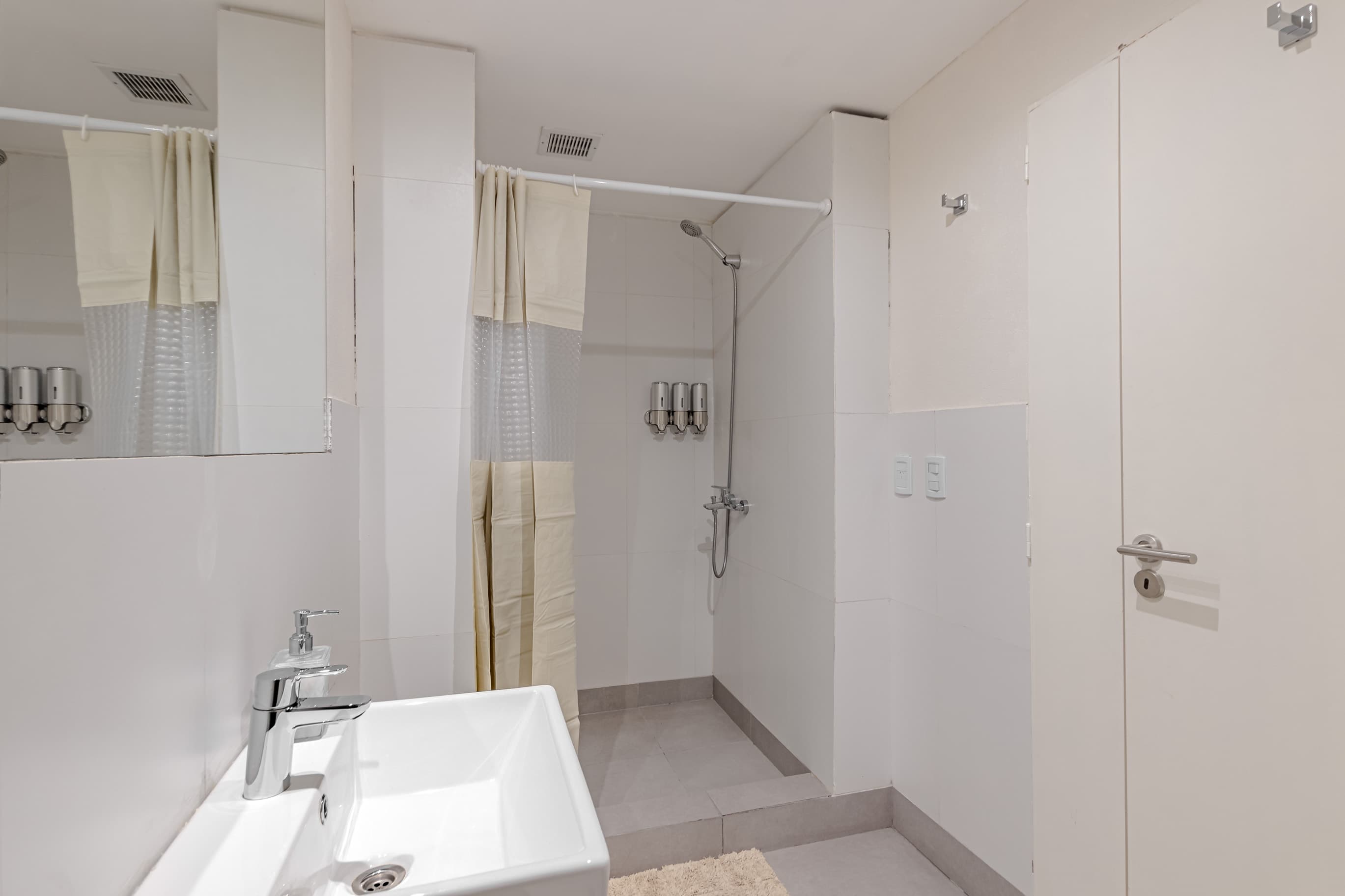 Departamento de alquiler temporario en Recoleta — 305 · Roma — foto 2