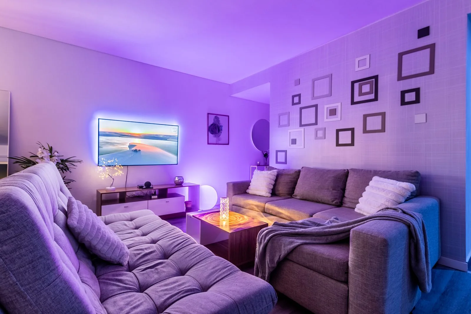 1001 · Luxy Smart Home
