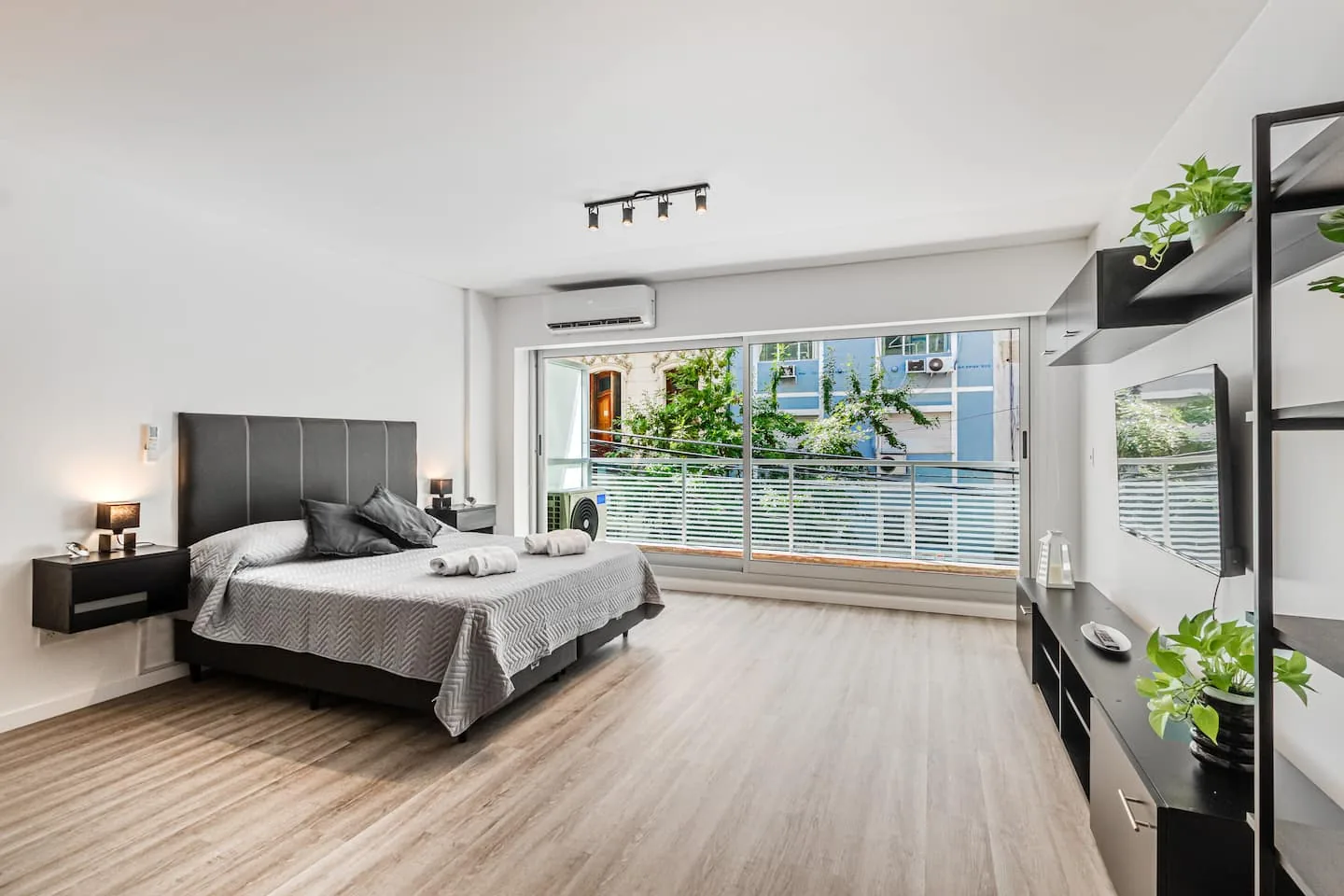 Departamento de alquiler temporario en Recoleta — 402 · Black Corporate — foto 17