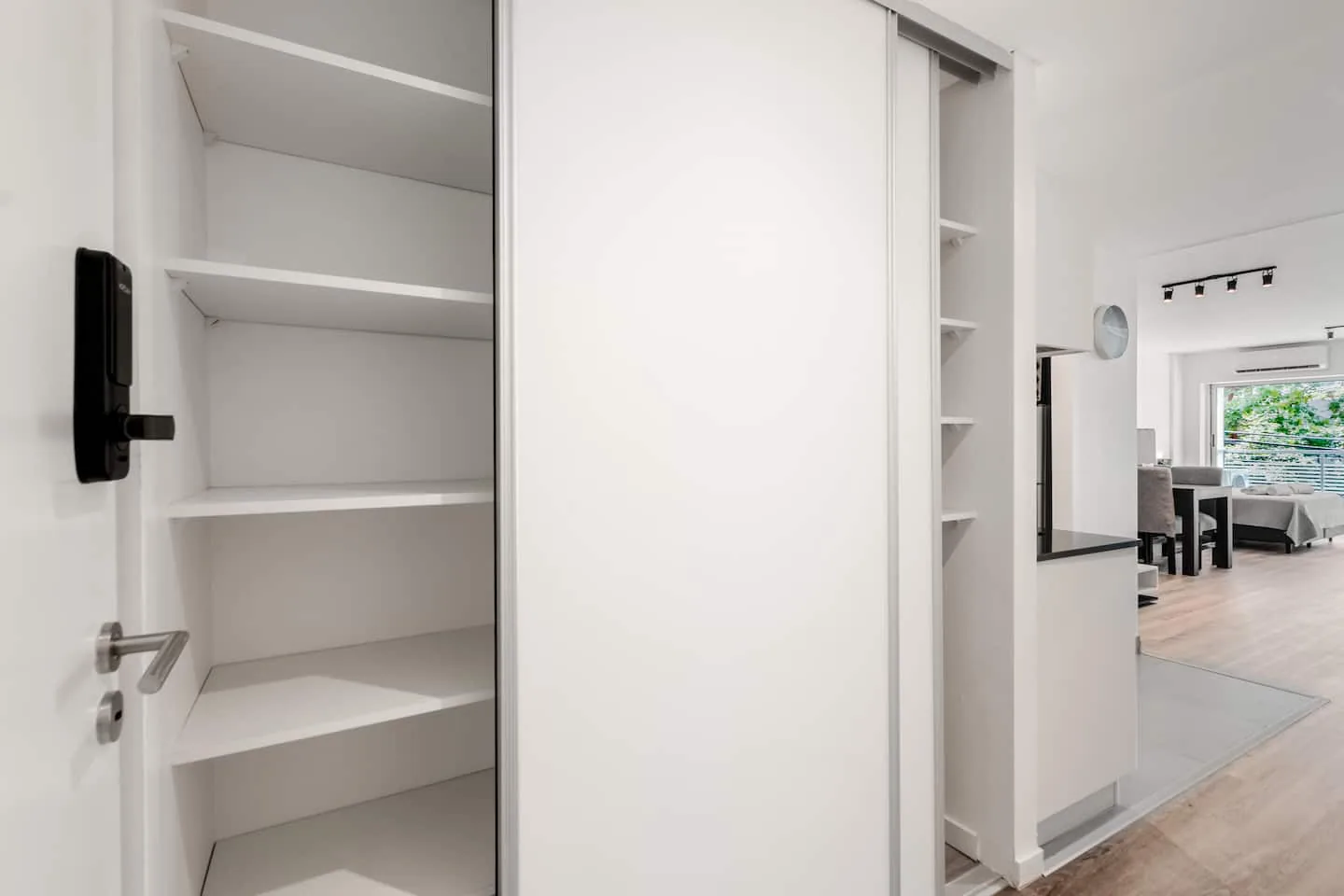 Departamento de alquiler temporario en Recoleta — 202 · Black Executive — foto 8